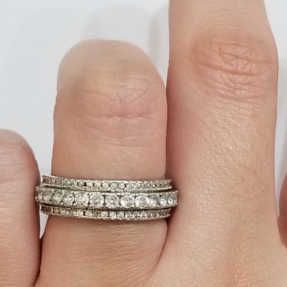 Gorgeous Double Layer Design Eternity Band